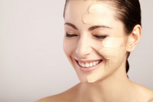 Read more about the article Como escolher a base certa para sua pele?